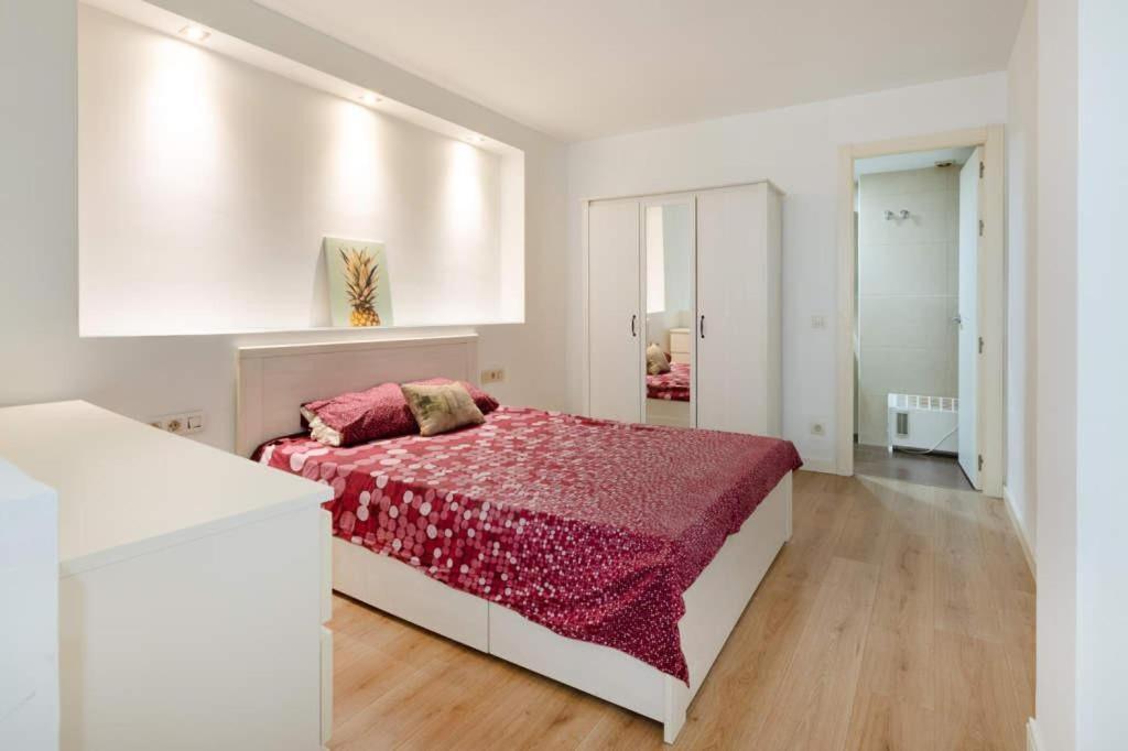 لوسبيتاليت دي يوبريغات Apartment Live Camp Nou المظهر الخارجي الصورة